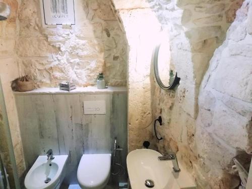 Bathroom, Archetto Bianco in Martina Franca