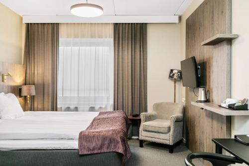 1 queen bed