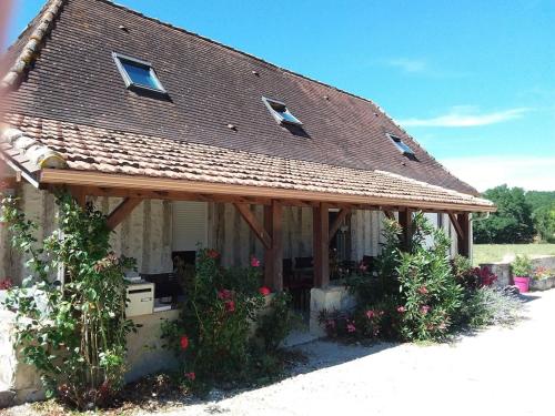 Gite de Born avec piscine privee au coeur de la campagne in Sainte-Sabine-Born
