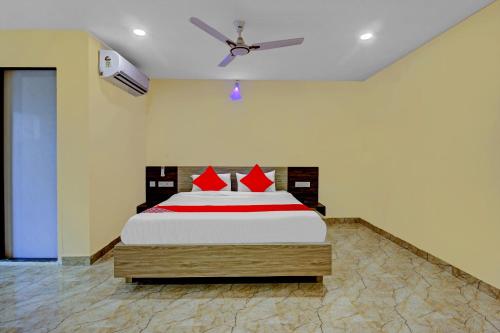 OYO Ab7 Residency Near Miraj Cinemas - Shalini Shivani