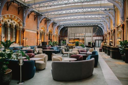 St Pancras Renaissance Hotel London, A Marriott Luxury & Lifestyle Hotel