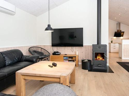 บริการและสิ่งอำนวยความสะดวก, 10 person holiday home in Tarm-By Traum in สกาเวน