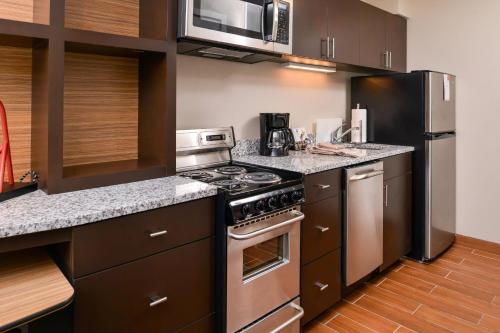 One-Bedroom King Suite image 1