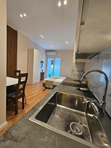 Alba Studio Apartment, Tirana (photo 5)