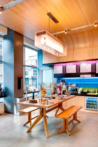 Aloft Brooklyn