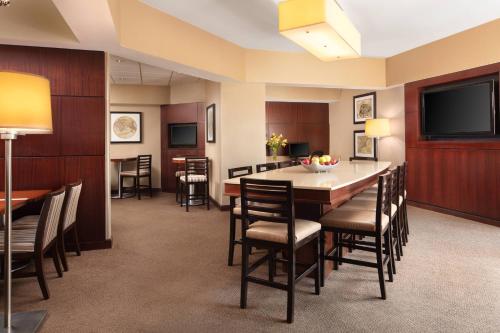 Sheraton Parsippany Hotel - image 22