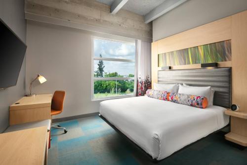 Aloft Miami Airport - image 11