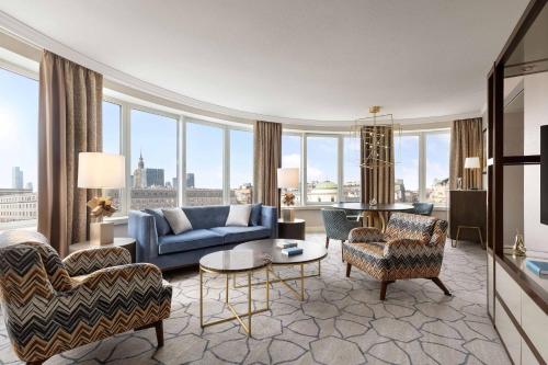Executive Suite, Club lounge access, 1 King, City view