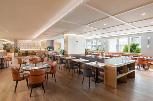 Sheraton Grand Warsaw - main image