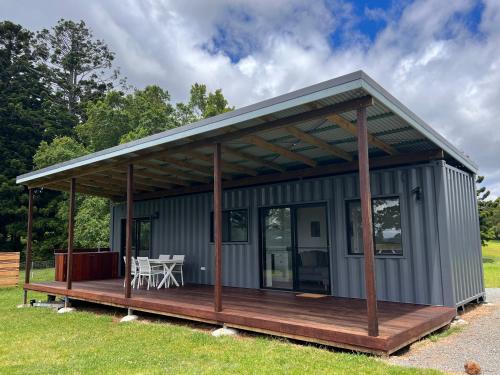 Three Pines House - Unique Tiny House with Views