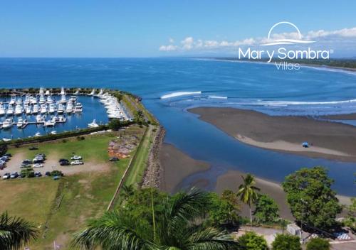 منظر, Mar y Sombra Villas in قبس