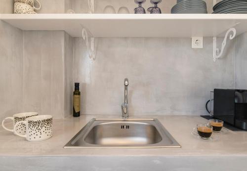 New Spacious Studio with Balcony in the heart of Naousa New Spacious Studio with Balcony in the heart of Naousa