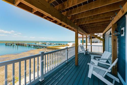 Brigantine Waterfront Vacation Rental with Grill
