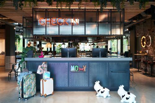 Moxy Amsterdam Schiphol Airport