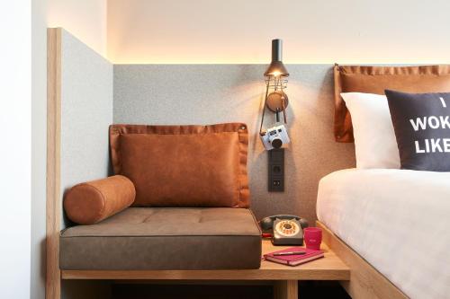 Moxy Amsterdam Schiphol Airport - image 14