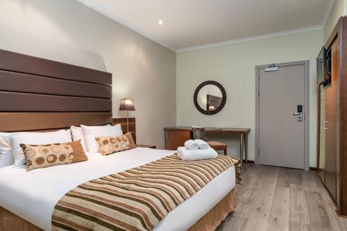 1 queen bed