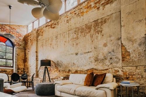 The Albert Guest House and Mills Spa Suites in Daylesford