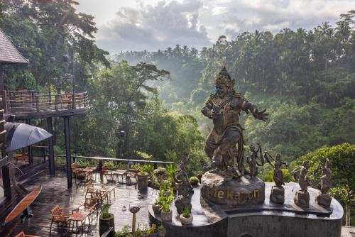 The Kayon Valley Resort