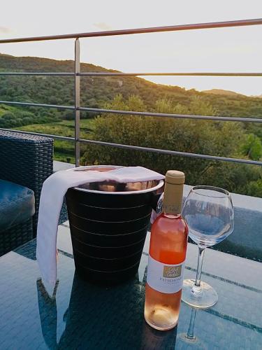 Iekārtas, Hotel - Restaurant U Santu Petru in Santo-Pietro-di-Tenda