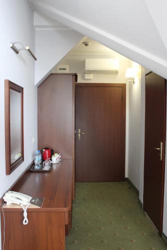 2 twin beds