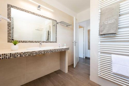 Hôtel Beau Site - Cap d'Antibes Room Type - Large Superior Double Room 