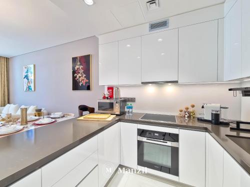 Stylish Waterfront 1 BR w pvt beach near Downtown - image 14