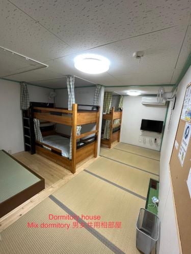 Bunk Bed in Mixed Dormitory Room