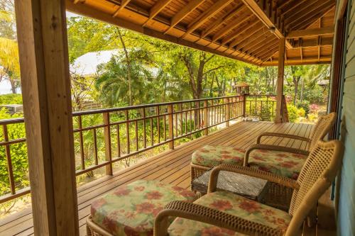 Tropical Breeze in Palmetto Bay in Palmetto Bay