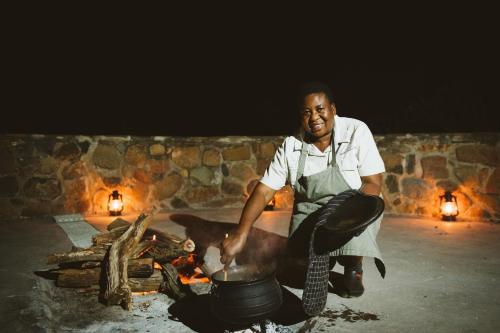 Makongo Hills Lodge Makongo Hills Lodge