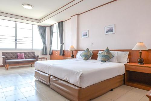 Rattana Park Hotel in Phitsanulok