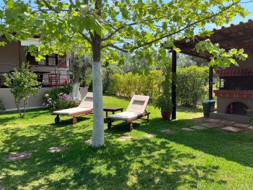 Les Olives Woodhouse in Saint Minas