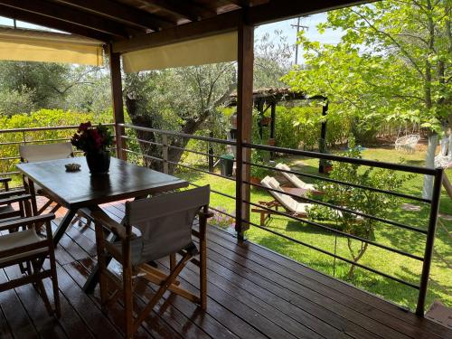Les Olives Woodhouse in Saint Minas