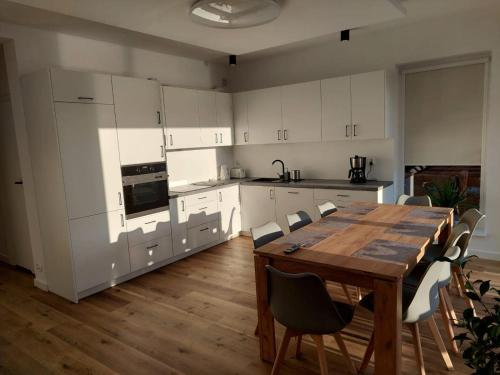 Konyha, Dom nad jeziorem Gaja House in Kozlowo