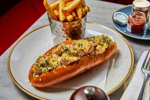 London Marriott Hotel Grosvenor Square - image 12