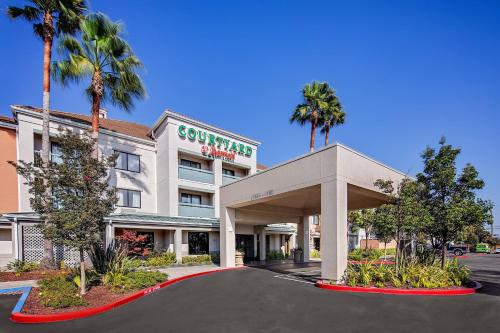 Courtyard by Marriott Oakland Airport - Hotel - Oakland