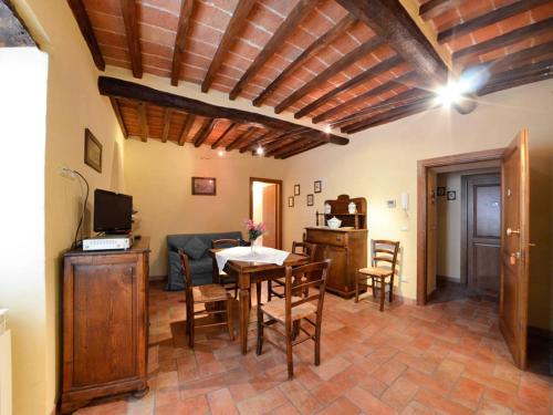Two-Bedroom Apartment image 9
