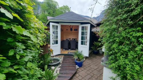 Hage, Landhaus Osborne in Obertraun