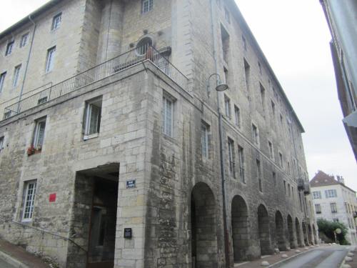 O'Couvent - Appartement 523 - 2 chambres - 66 m2 - Deuxième étage (O'Couvent - Appartement 523 - 2 chambres - 66 m2 - Deuxieme etage) in Salins-les-Bains