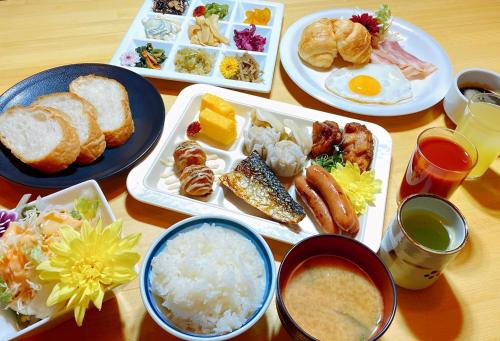 Food and beverages, APA Hotel Namba-Eki Higashi in Namba