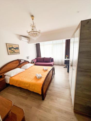 Standard Double Room image 5