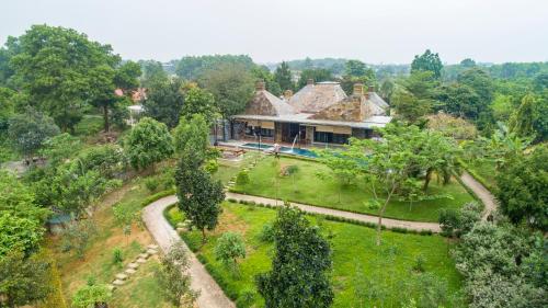Hoang Yen Villa in Thach That District