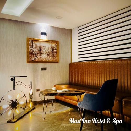 MAD INN HOTEL & SPA