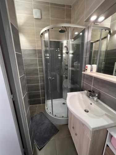 Chambres d'Hôtes Chez Florence (Chambres d'Hotes Chez Florence) in Montmerle Sur Saone