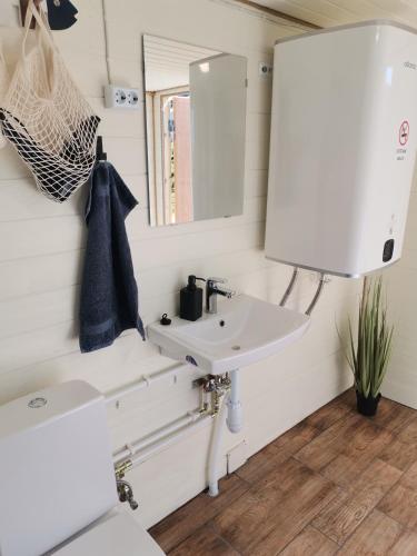 Pakri Parun Pakri Parun