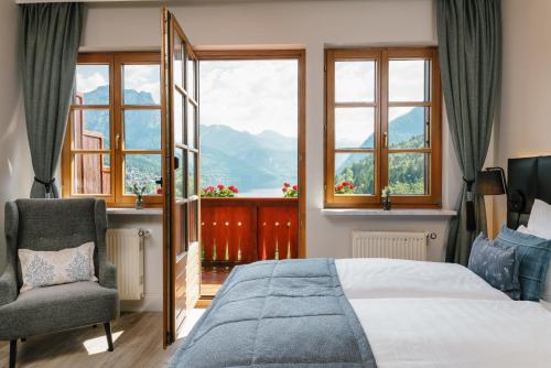 Hotel-Studio with Lake View 