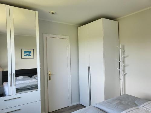 Apartment with Lake View image 5