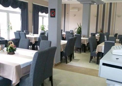 Garni Hotel Kaća - image 7