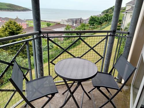 Sunnyside View Apartment -modern & cosy apartment with magnificent views to match in Youghal