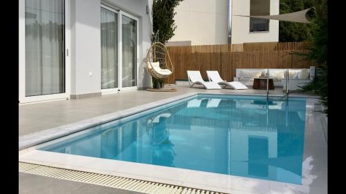 Chris Rea Villa - image 2