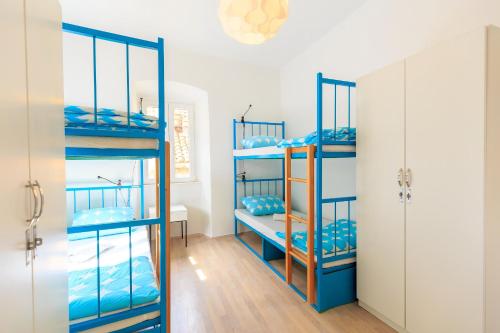 Bed in 6-Bed Mixed Dormitory Room